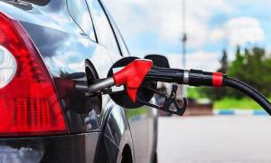 發改委：自5月1日起國內汽、柴油最高零售價格每噸分別降低75元和65元