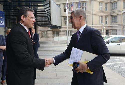 歐盟，捷克共和國討論低碳能源轉型