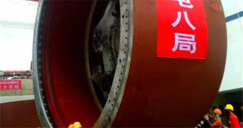 柬埔寨桑河水電站6#機組定子吊裝完成