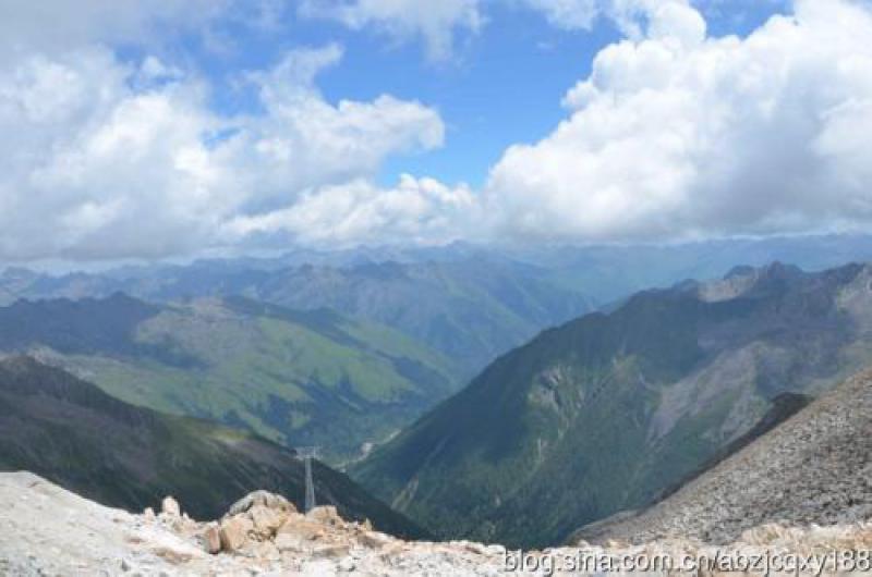 四川阿壩州黑水縣扎窩3萬千瓦光伏扶貧項目順利推進(jìn)