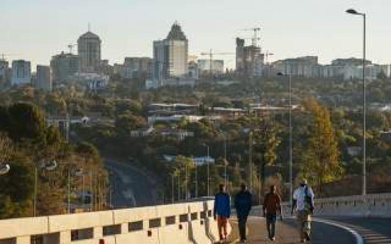 沙特阿拉伯計劃在南非經(jīng)濟中投資高達100億美元，重點關注能源