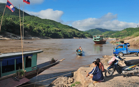 盡管老撾要求停止新的水電項目，但開發(fā)商仍在向大壩前進