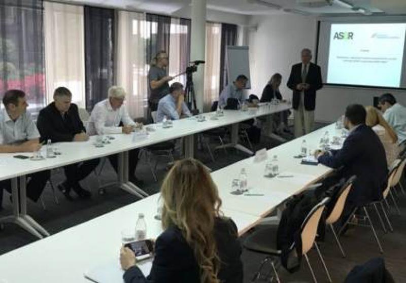 塞爾維亞監管方面的未知因素限制了將多余的能源輸送到電網中