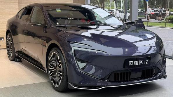 長安汽車攜三款新車型參展俄羅斯國際創新工業展