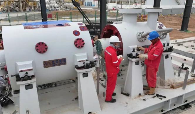 中國(guó)石油首臺(tái)完全國(guó)產(chǎn)化的40兆帕高壓大排量離心式注氣壓縮機(jī)研發(fā)成功