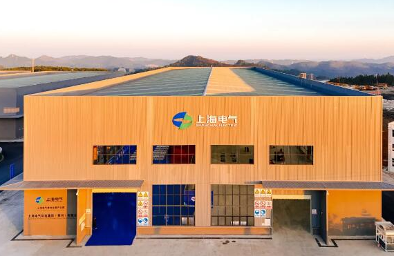 上海電氣貴州龍里產業園首臺機組成功下線