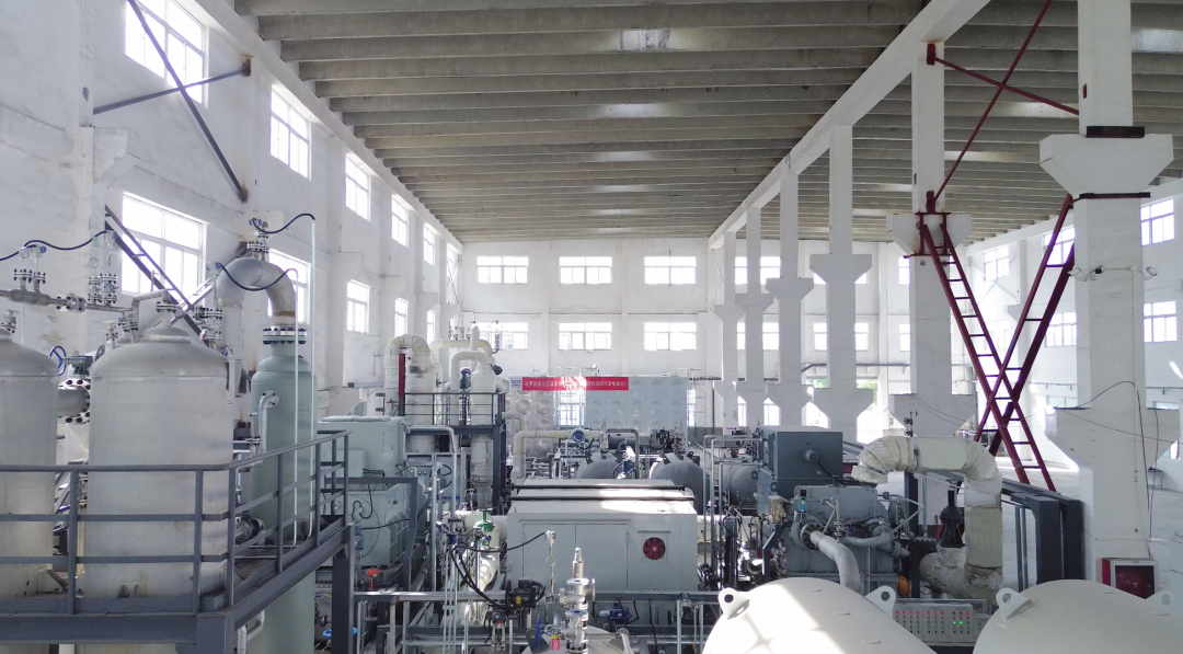 世界首套兆瓦級全液態二氧化碳儲能機組投運