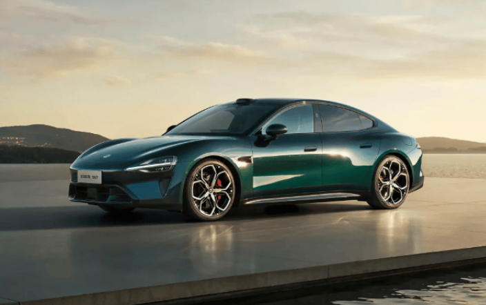 小米新一代全方位升級SU7將于3月19日上市，預售價22.99萬元起