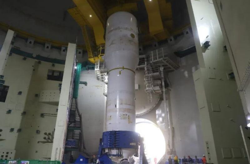 “核電之肺”精準就位！陸豐核電6號機組首臺蒸汽發生器吊裝成功